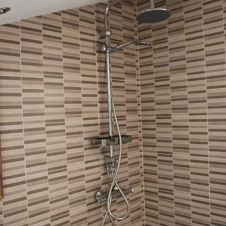 Olea Gornji Karin